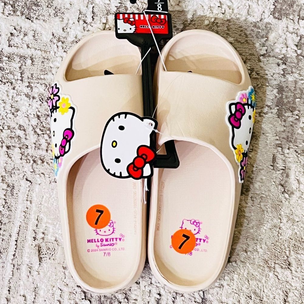 Hello Kitty Sandals